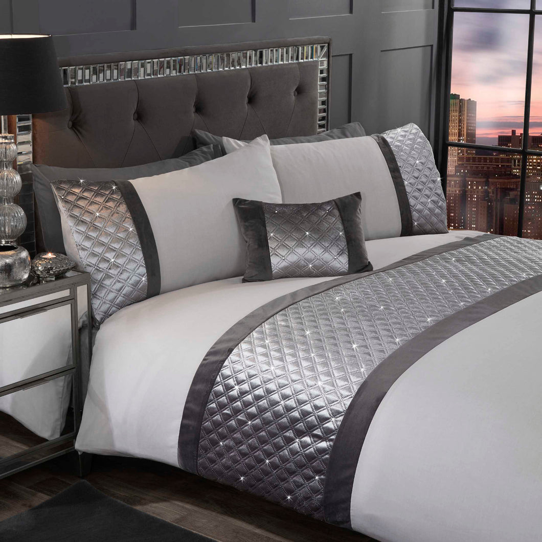 Hollywood Bedding Set – Duvet Cover with Pillowcases (Single, Double & King)