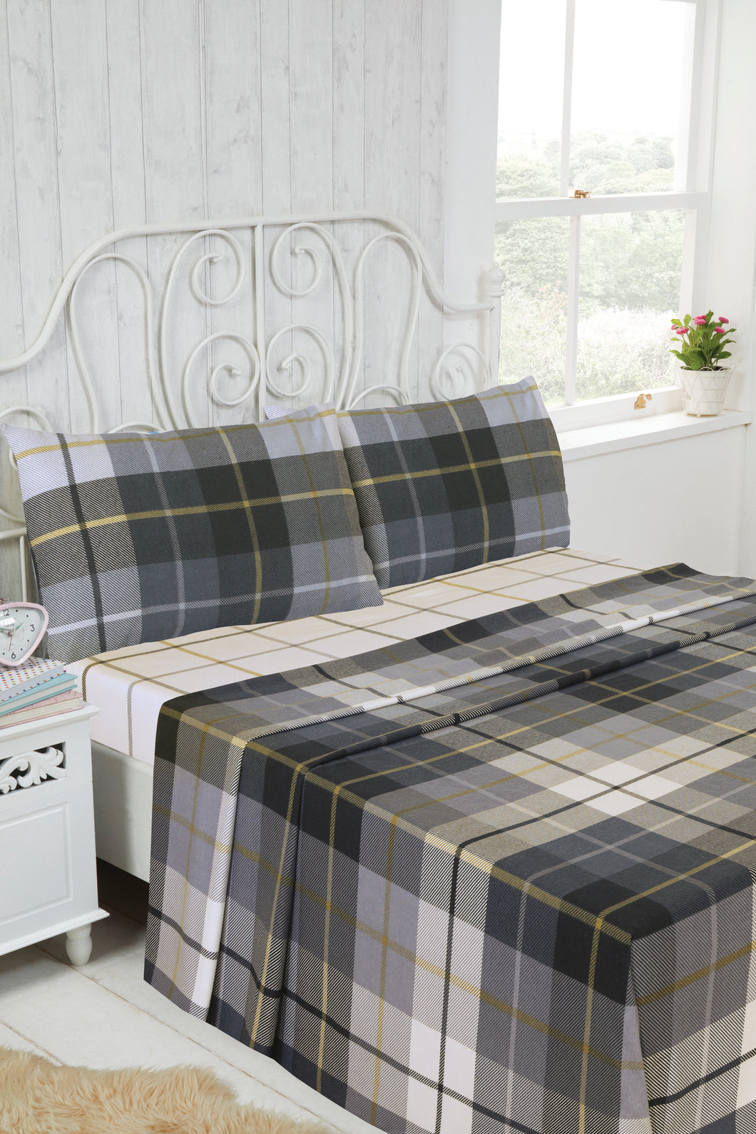 All-Season 4 PCS Comfort Brushed Cotton Bedding Set – Multiple Sizes