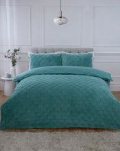Load image into Gallery viewer, Luxury Check Teddy Fleece Duvet Cover Set – Plush, Cozy &amp; Modern Bedding