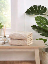 Load image into Gallery viewer, Premium 100% Cotton Face, Hand  Bath Towels &amp; Bath Sheets – Soft, Thick &amp; Absorbent