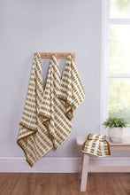 Load image into Gallery viewer, Premium Face, Hand , Bath Towels &amp; Bath Sheets – 100% Cotton, Extra Soft